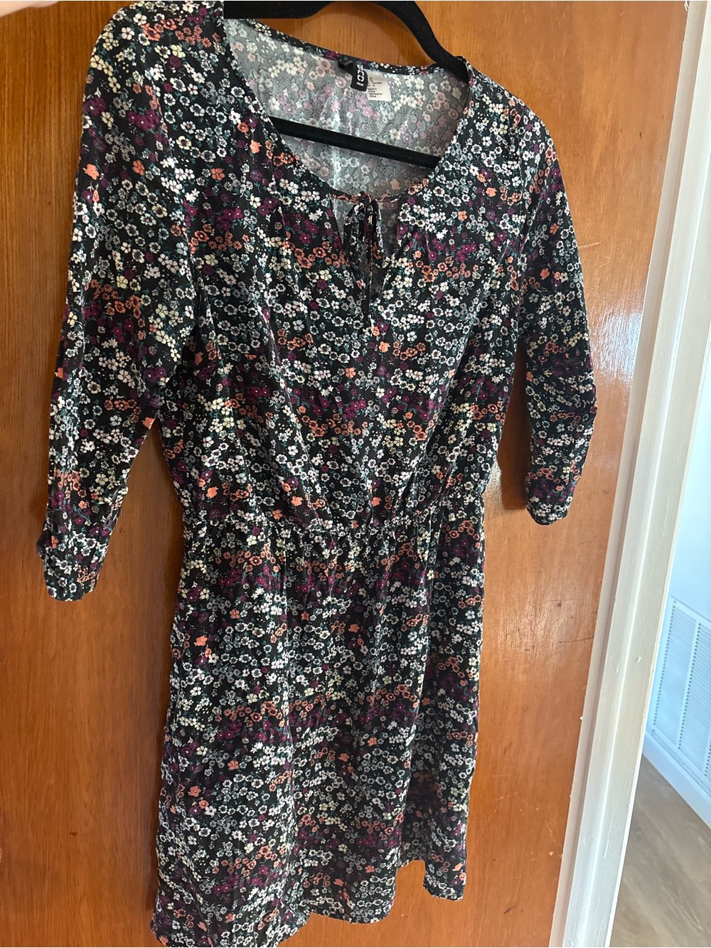 H&M Black Floral 3/4 Sleeve Dress